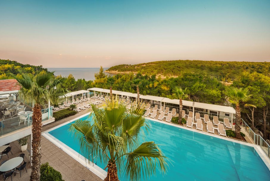 Gava-waterman-milna-resort-brac-croatie-photo 1