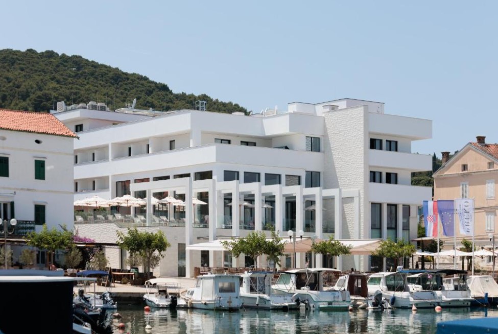 Hilton-Preko-Udljan-Island-curio collection-Zadar-croatie-photo 2