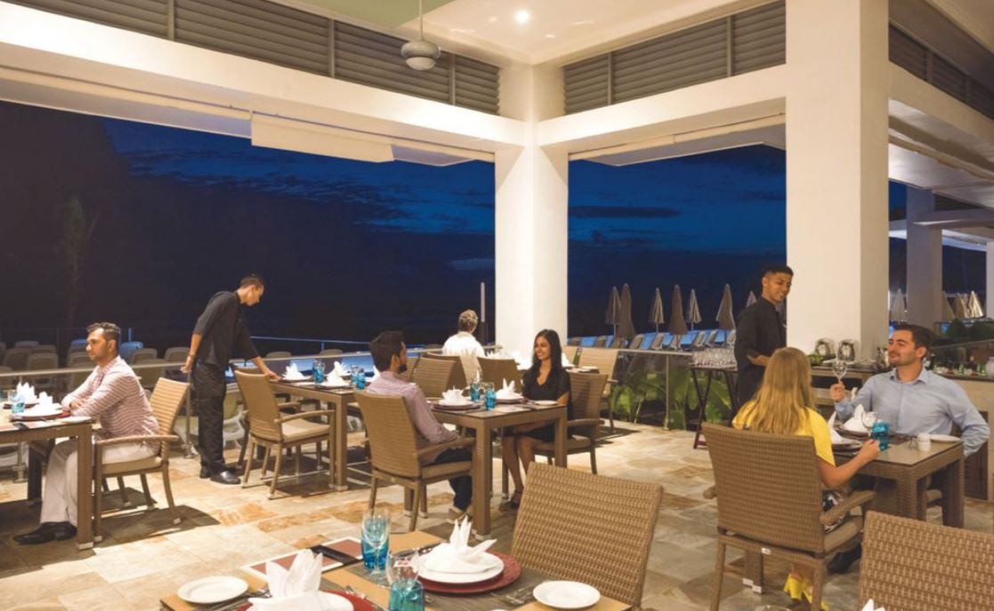 riu-sri-lanka-terrasse