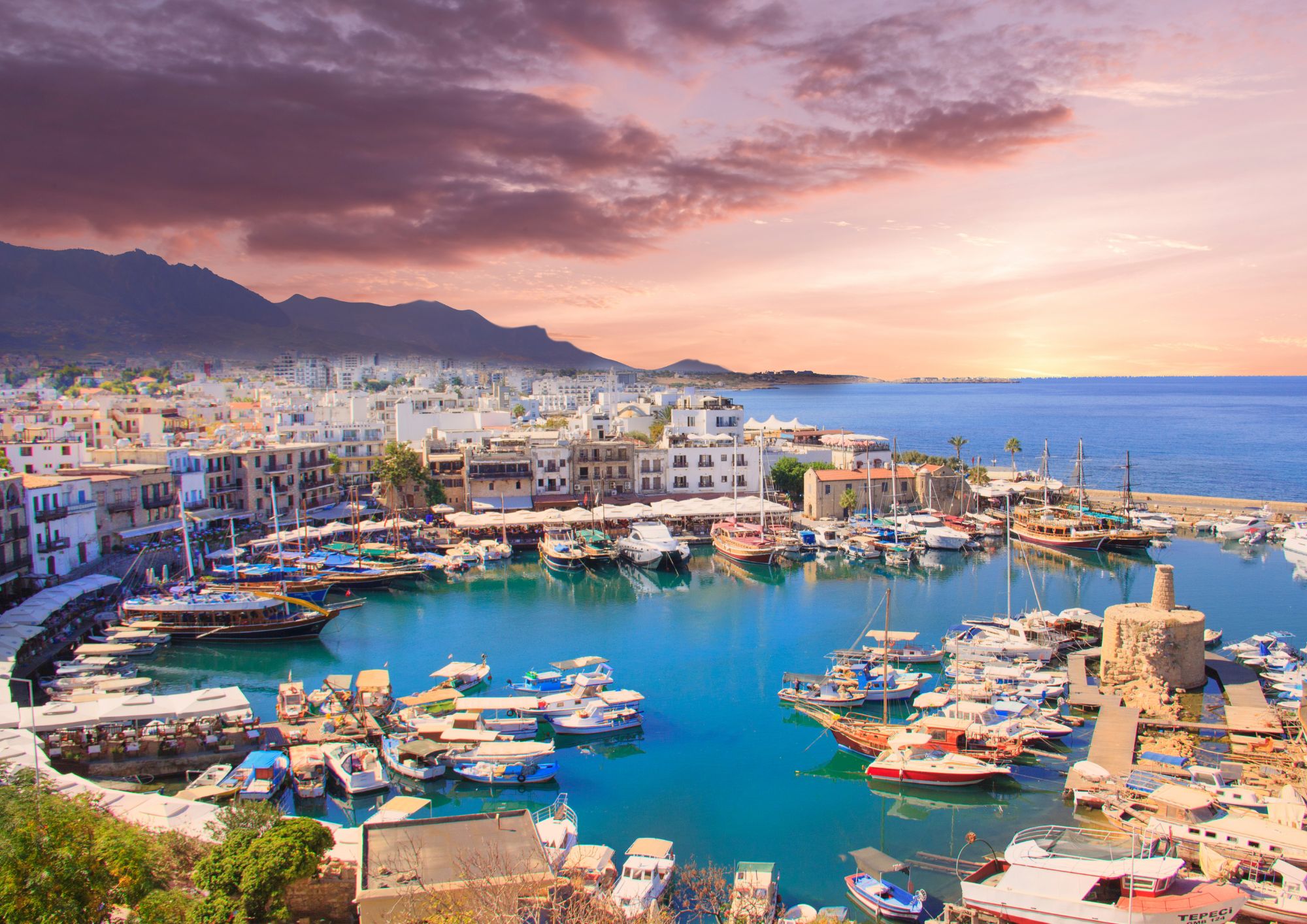 Girne-port de Kyrenia-chypre-bateau