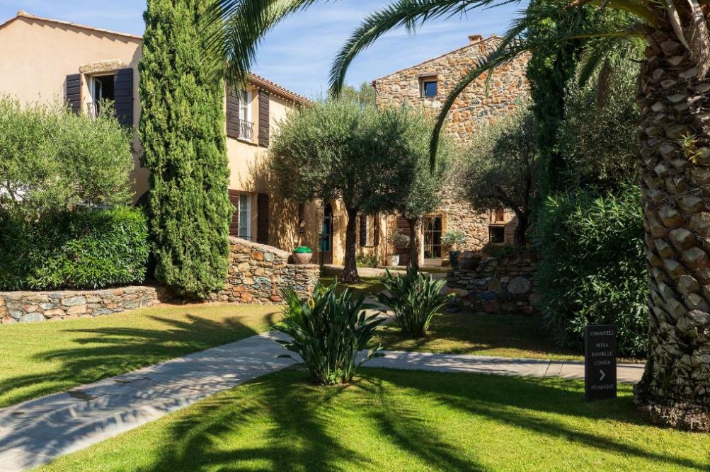 hotel-la-dimora-oletta-saint-florent-photo 1