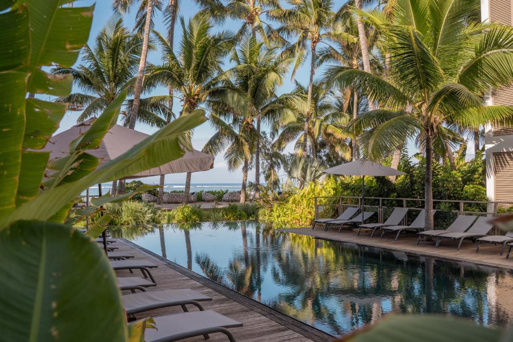 ness-by-ocean-piscine