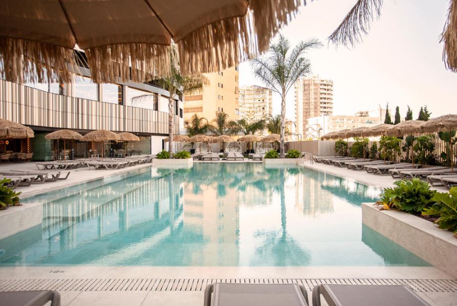 primavera-park-piscine-extérieure