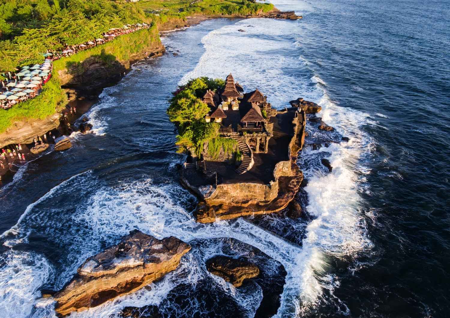 temple-tanah-lot-Bali