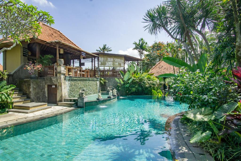 villa-sonia-ubud-piscine
