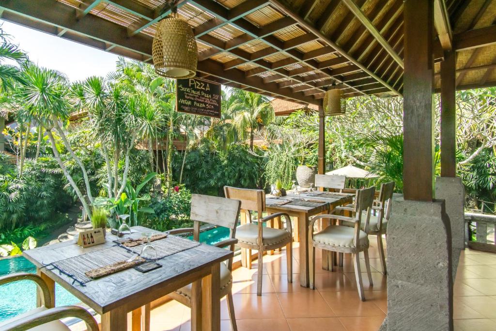 villa-sonia-ubud-terasse